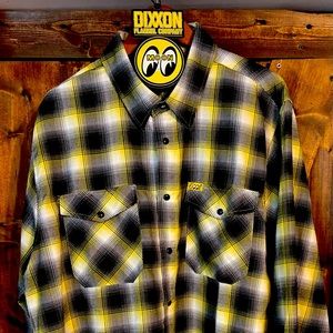 Mooneyes open and hung never worn with tag